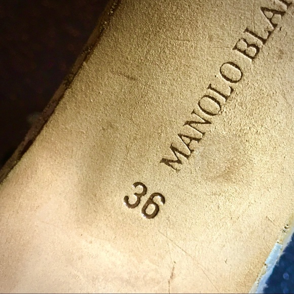 MANOLO BLAHNIK® Gold Coin Beaded Damask Sandal 36 - Picture 6 of 10